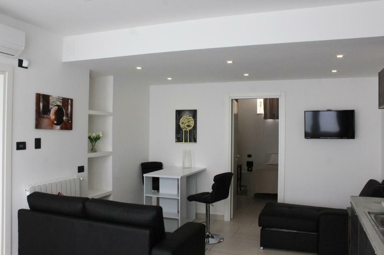 Villa Nina 2013 Appartamento Taormina Eksteriør bilde